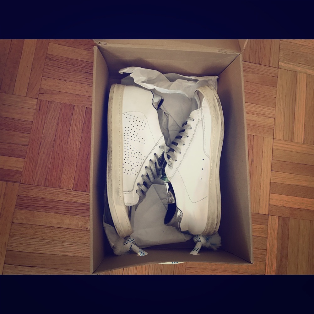 P448 metallic sneakers